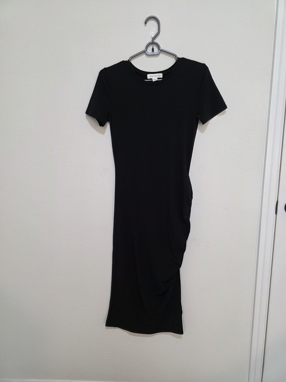 Treasure & Bond Black Short-Sleeve Ruched Midi Dress